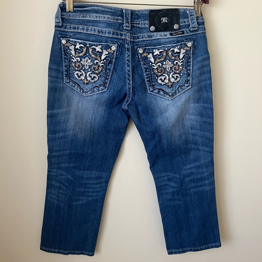 Miss Me Embellished Capri Cuff Jeans 28